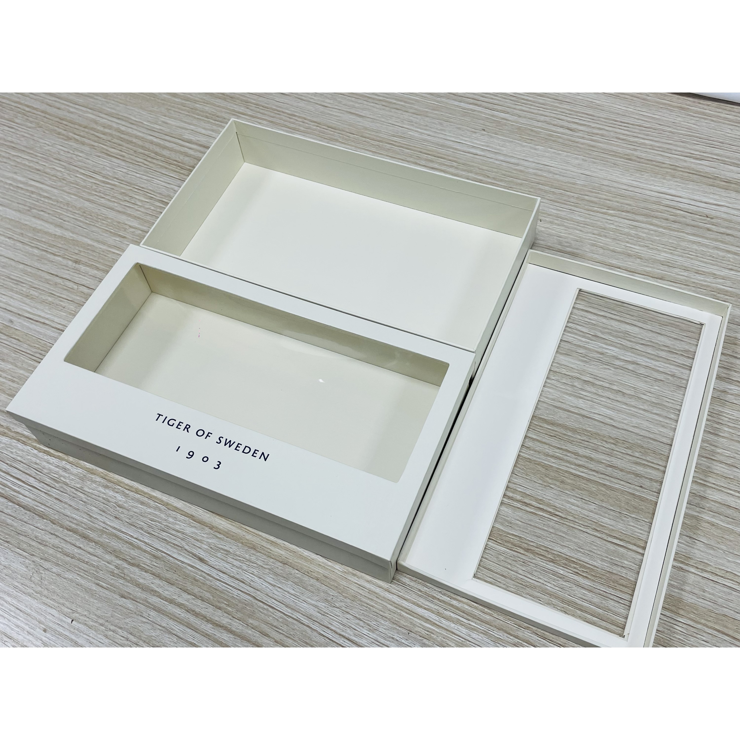 Lid & Base Luxury Tie-box with Insert And Window