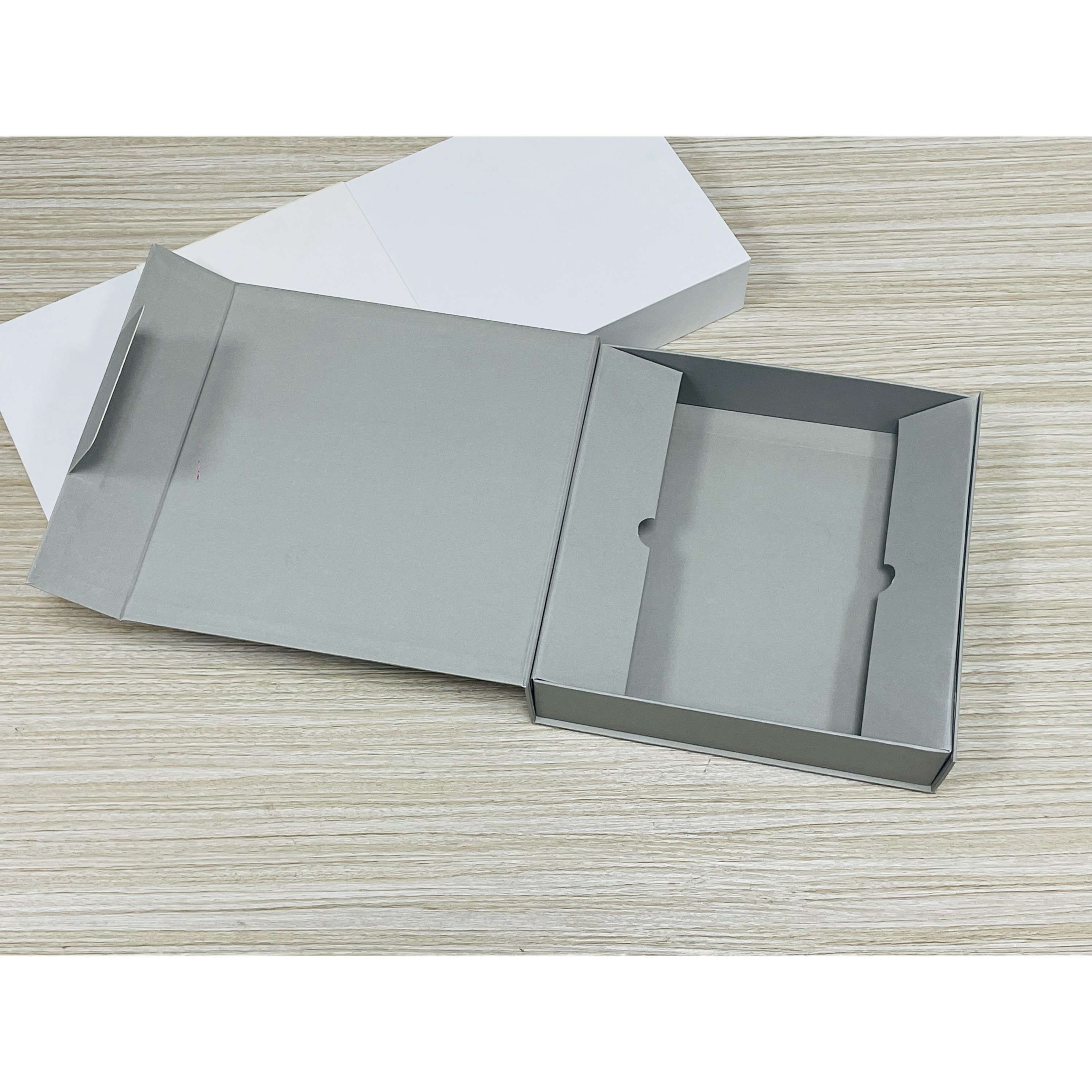 One-piece Folding Paper Box with Front And inside Locks